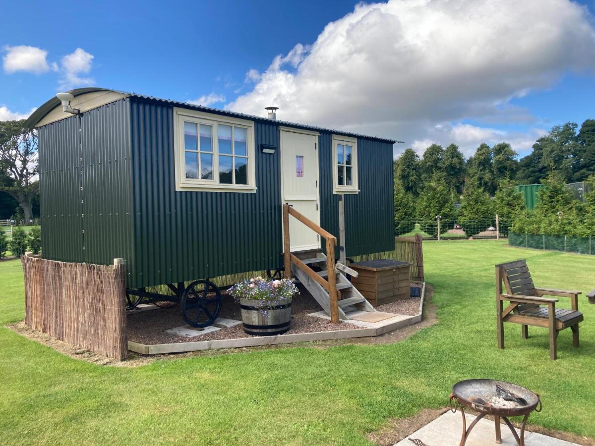 The Hawthorn Shepherds Hut Аймут Екстер'єр фото