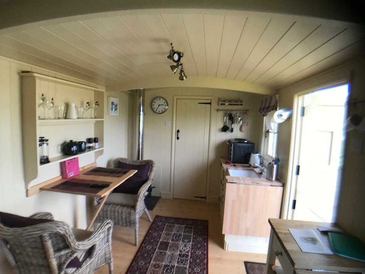 The Hawthorn Shepherds Hut Аймут Екстер'єр фото
