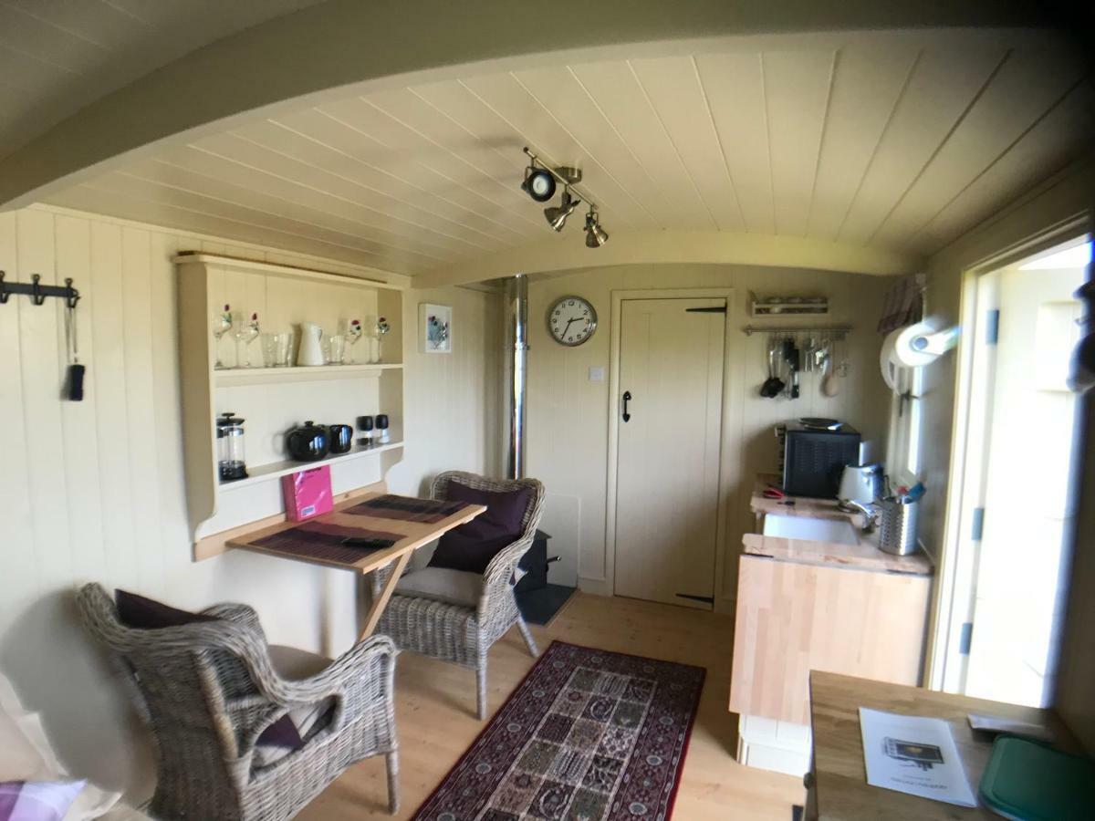 The Hawthorn Shepherds Hut Аймут Екстер'єр фото